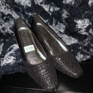 PRICEFIRM!✨💜BLACK GLITTER MINI HEELS💜✨